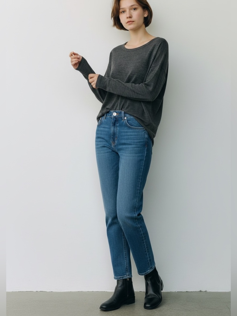 Time and Tru Gray Long Sleeve Relaxed Fit‎ Shirt Tail Hem Top, size large - Picture 2 of 6